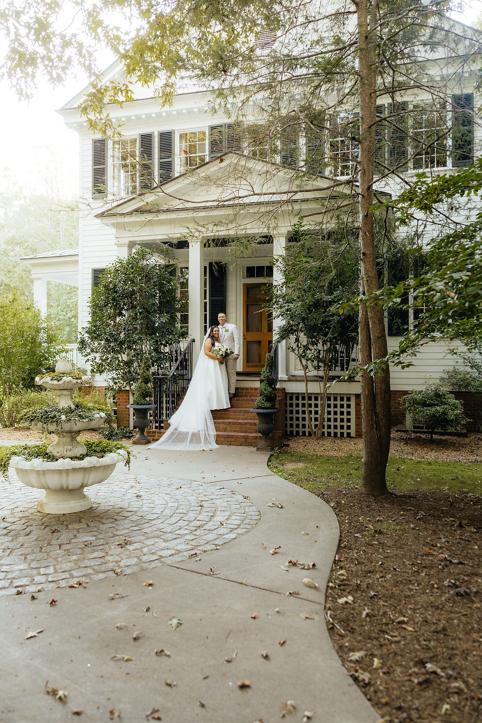 Bride and groom at Riddick House at Stevenson Ridge in Spotsylvania Virginia.