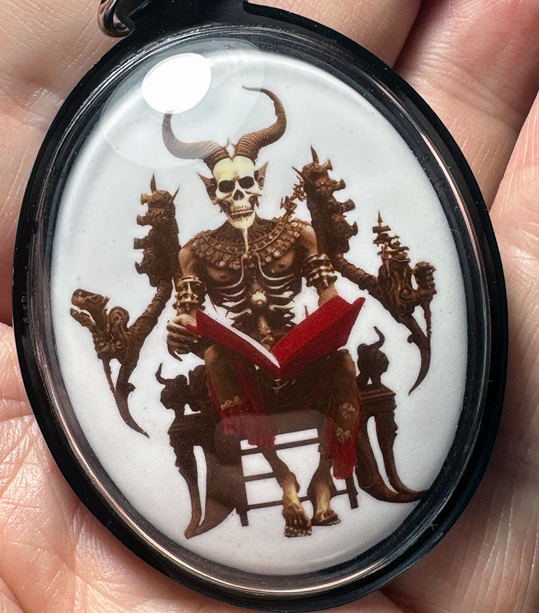 The King of Hell Locket by Ajarn Apichai - universal protection