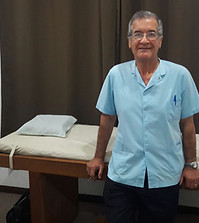 Hotel Days Inn doctor alberto garcia villanueva experto en dermatologia alergias asma dermatitis atendiendo pacientes