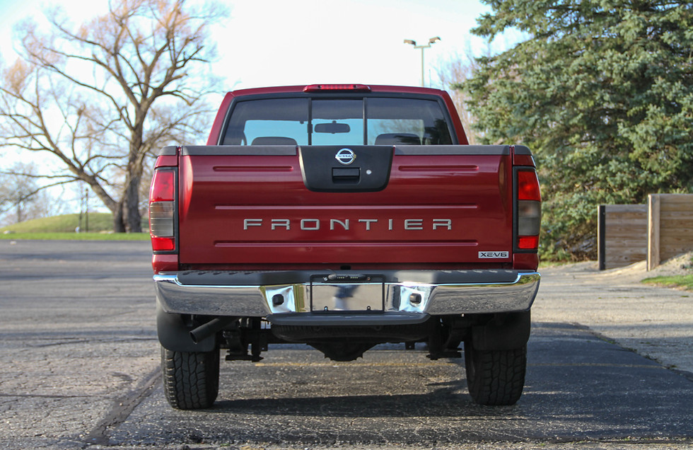 Thumbnail: 2004 Nissan Frontier XE Pickup