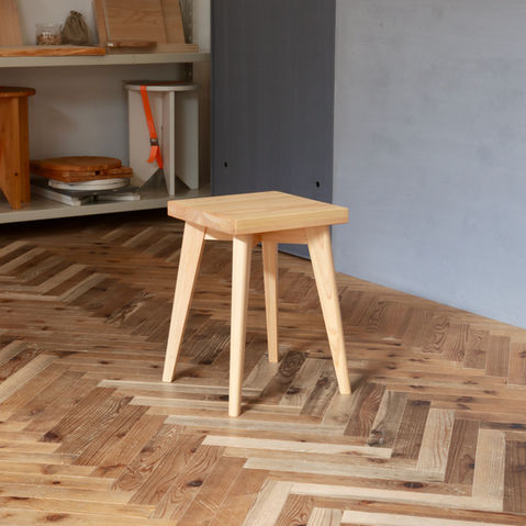 ヒノキのスツールSquare Stool