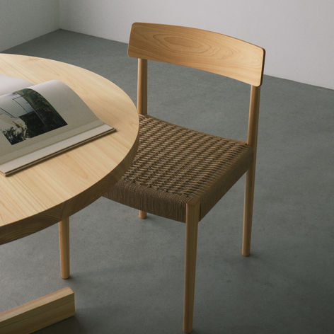 Flat chair