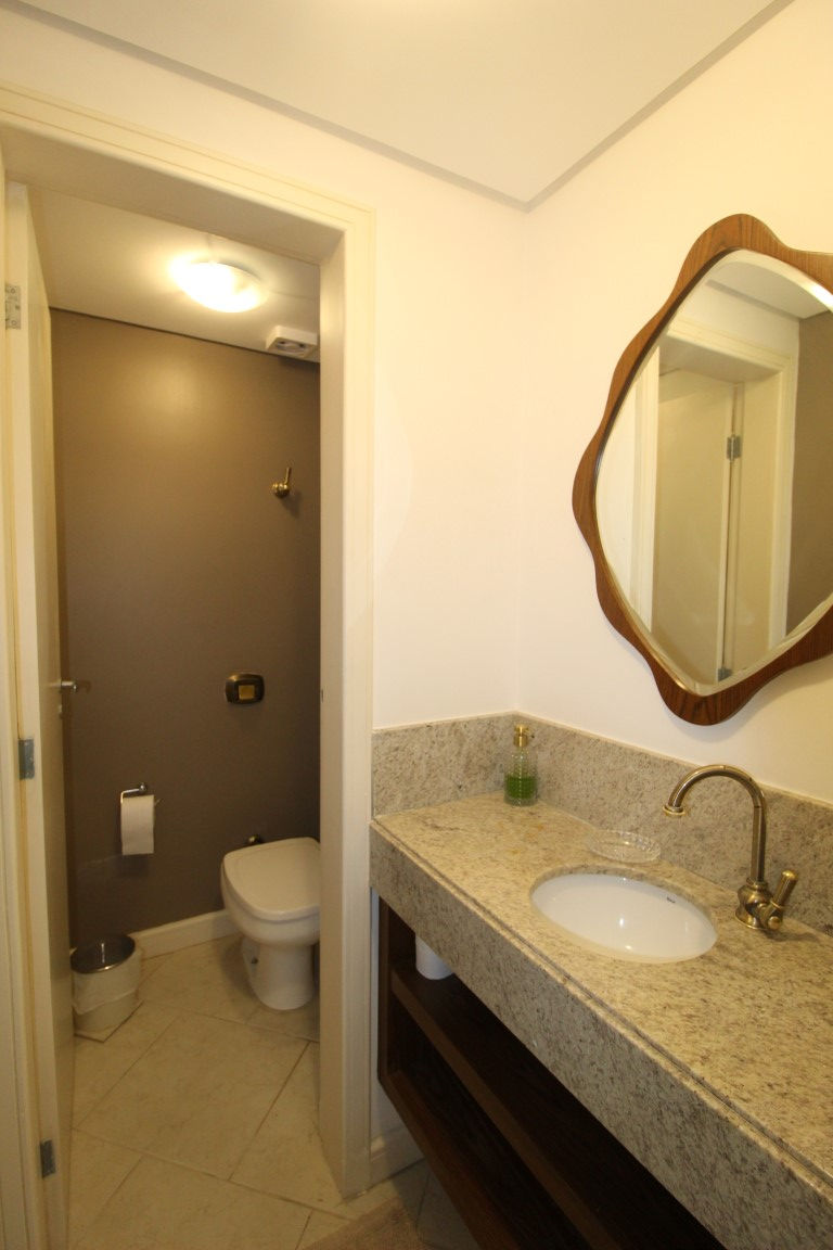 9- TOILETTE