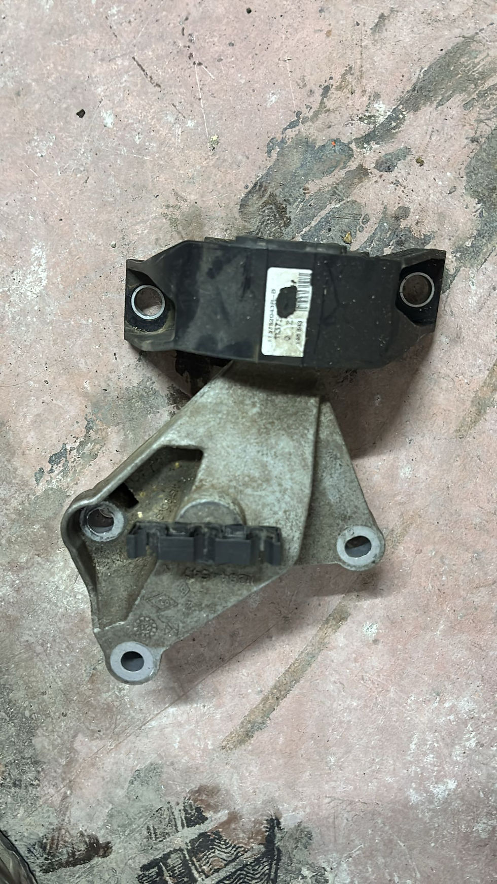 Renault Clio 4 - Motor Kulağı