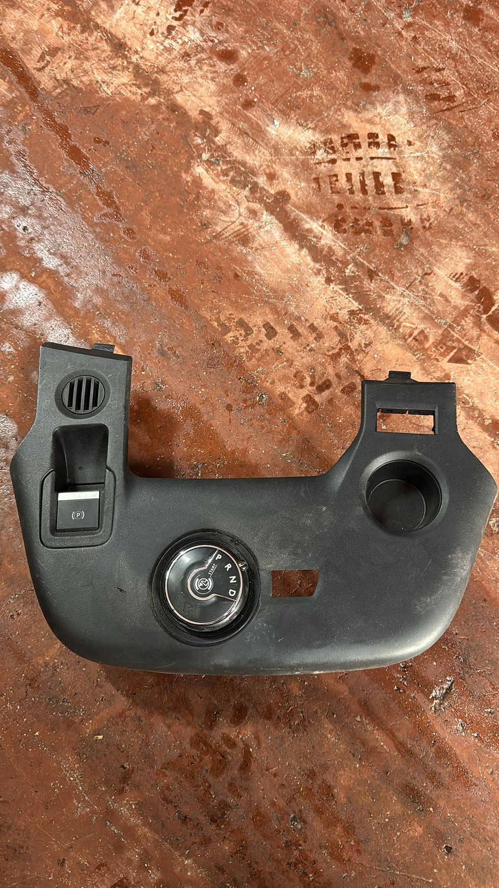 Citroen berlingo otomatik vites butonu 2023