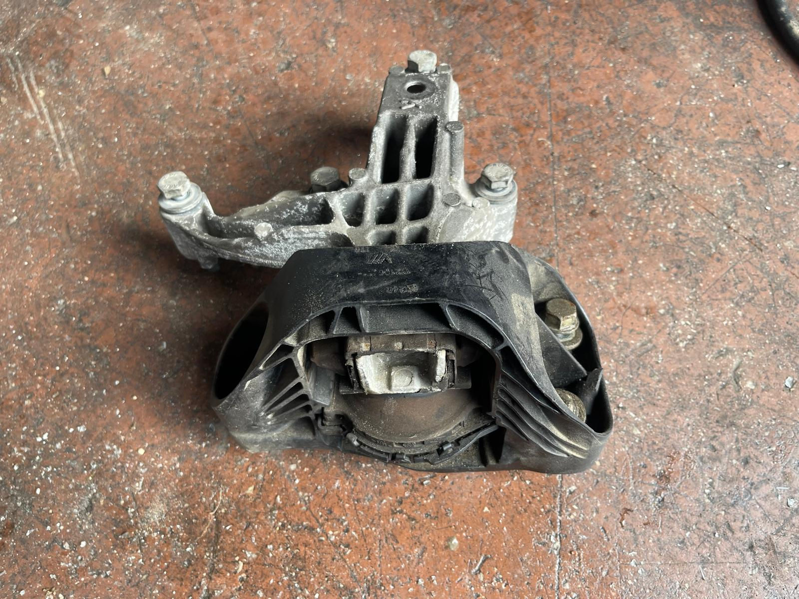 MEGANE 4 MOTOR KULAĞI ADBLUE 1.5 DCİ OTOMATİK