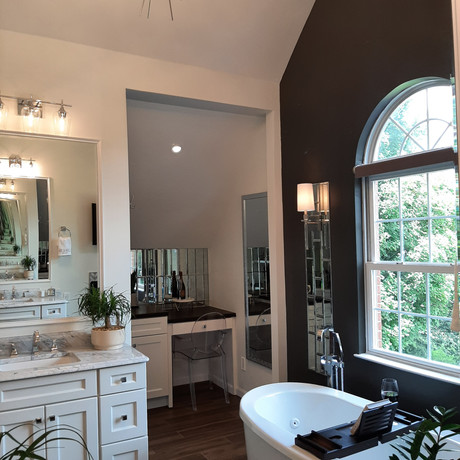 LAUREL MASTER BATH 4
