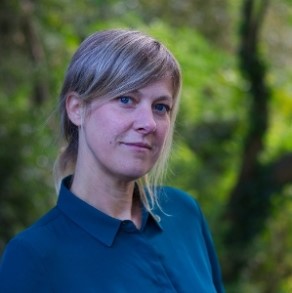 Dr. Helle Larsen