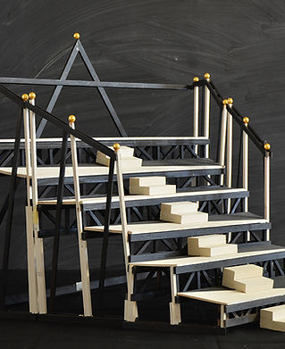 The Jericho Rose is an event concept strategy for the involvement of the public during the Festspiele Zurich. The project consists of mobile and modular grandstands which could host workshops and temporary stores underneath. The modules can be assembled and create an arena to host the public for concerts or theatre shows or used independently as urban types of furniture.
Thanks to its expandability, the grandstands are designed to create a shadowplay that recalls a Jericho Rose and reflect from underneath the art installation of the mirroring zeppelin by Prisca Baumann.