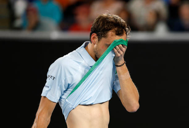 Three-time finalist Daniil Medvedev says the AO is 'asking for trouble' if schedule isn't changed