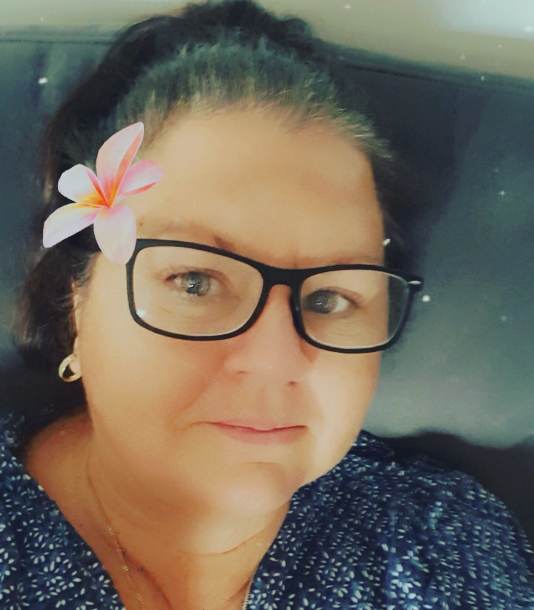 Writer: Jewelee Rey