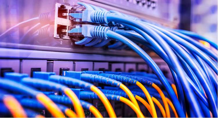 Understanding the Difference Between Active and Passive Optical Networks