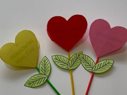 Anneler Günü Açılan Çiçek Etkinliği 