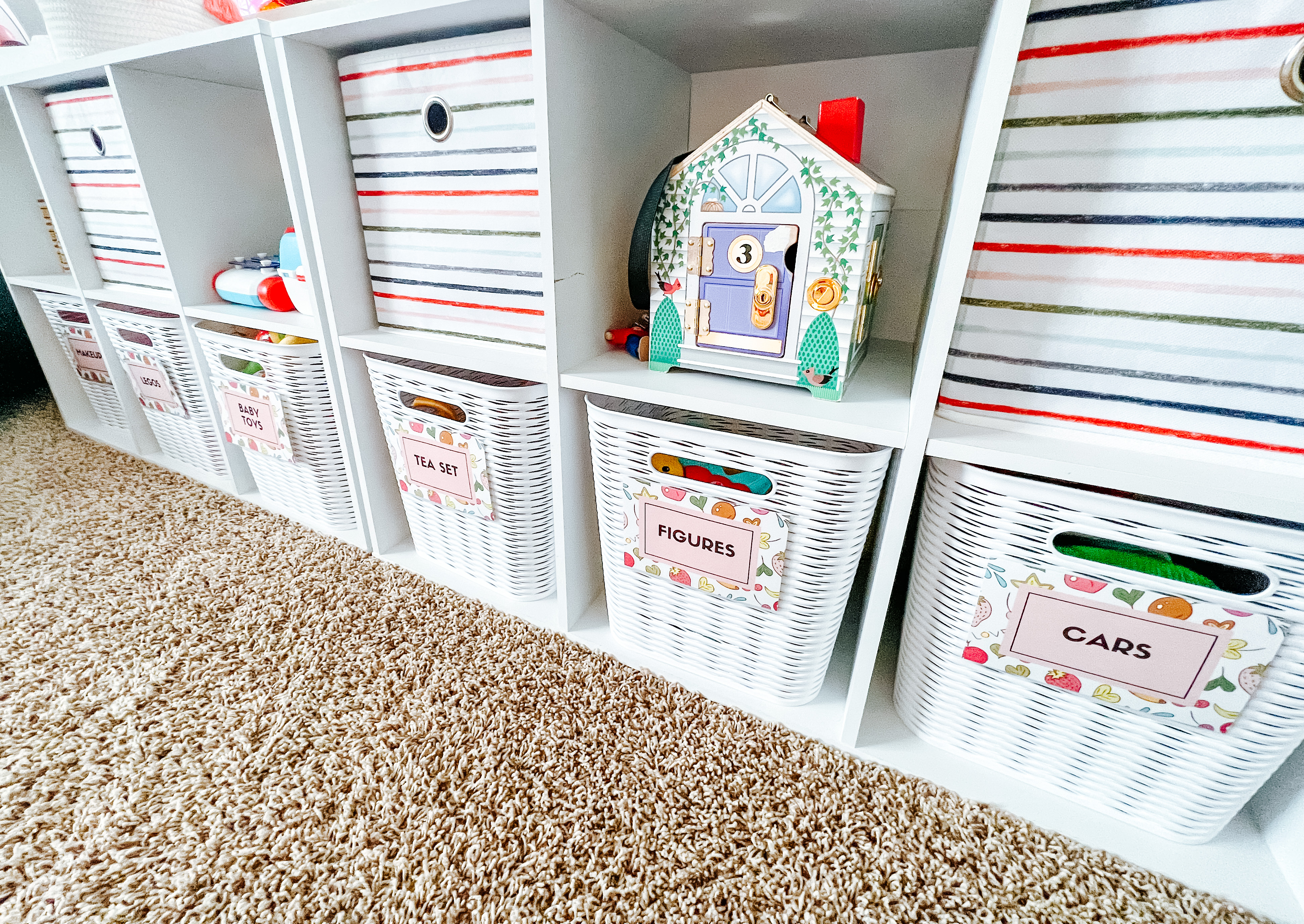 How to Organize Your Toy Room by Toy Testing Sisters