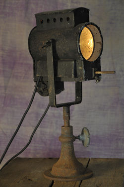 Small Black Limelight Repro