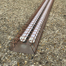 TREAD19 5ft Twin caged light fitting