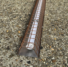 TREAD18 5ft Single caged light fitting