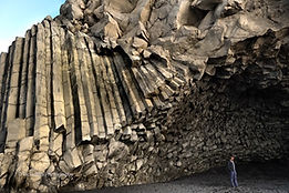 Reynisfjara beach 1.jpg
