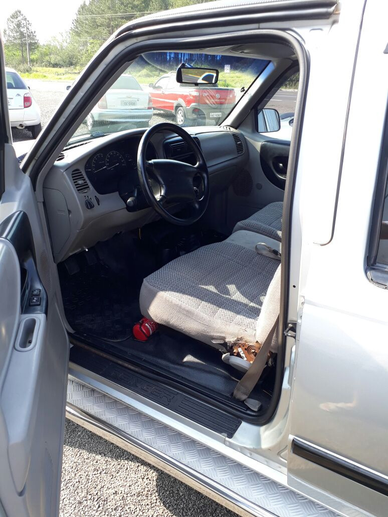 Miniatura: Ford Ranger 99 2.5 4x4 Completa