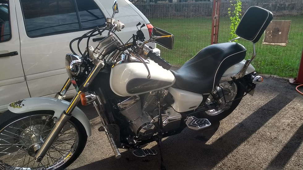 Miniatura: HONDA SHADOW AM 750