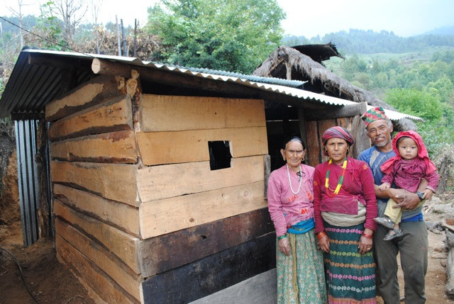 Transitional shelter in Nele, Lower Solu Khumbu