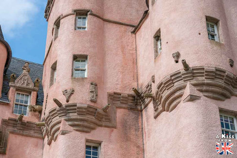 Craigievar Castle - Visiter l’Aberdeenshire en Ecosse : les lieux à voir et les choses à faire | A Kiss From UK, le blog du voyage en Ecosse.