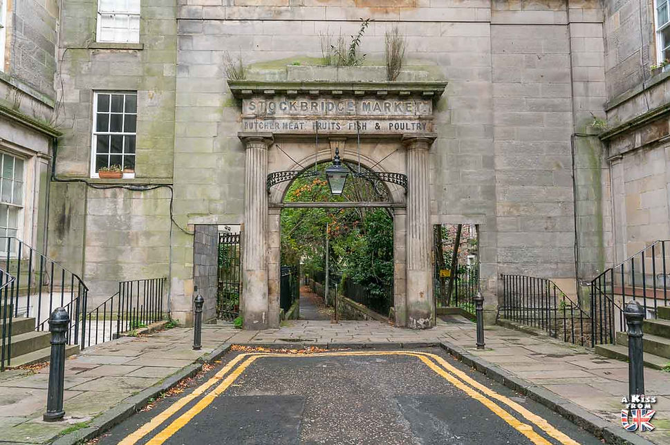 L'ancien marché de Stockbridge à Edimbourg - Visiter Edimbourg : Découvrez les endroits à voir et les choses à faire à Edimbourg en Ecosse | A Kiss From UK