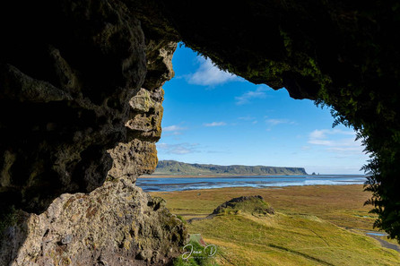 Loftsalahellir Cave sur la route de Dyrhólaey - Les lieux à voir autour de Vík i Myrdal, au sud de l’Islande - 3 semaines en Islande en septembre : itinéraire, conseils, budget | A Kiss From UK