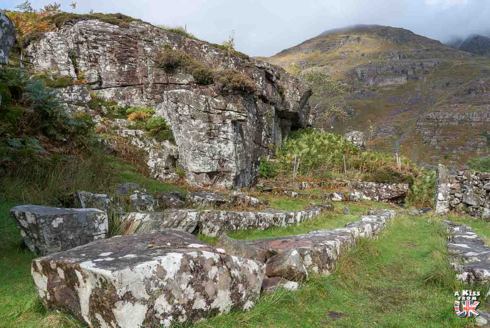 L'église en plein air d'Am Ploc dans le Torridon – Que voir dans le Torridon en Ecosse ? Préparez-vous à visiter le Torridon en découvrant les plus beaux endroits de cette région des Highlands en Ecosse | A Kiss from UK, le blog du voyage en Ecosse.