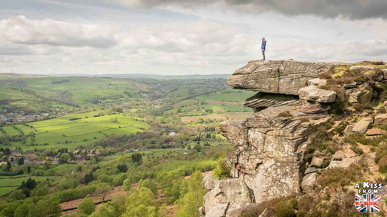 Curbar Edge dans le Peak District - Découvrez les plus beaux paysages d'Angleterre à visiter | A Kiss from UK