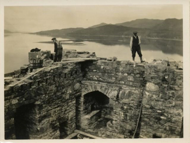 Eilean Donan Castle, la reconstruction du plus célèbre château d’Ecosse. Découvrez l'histoire du château d'Eilean Donan en Ecosse. | A Kiss From UK
