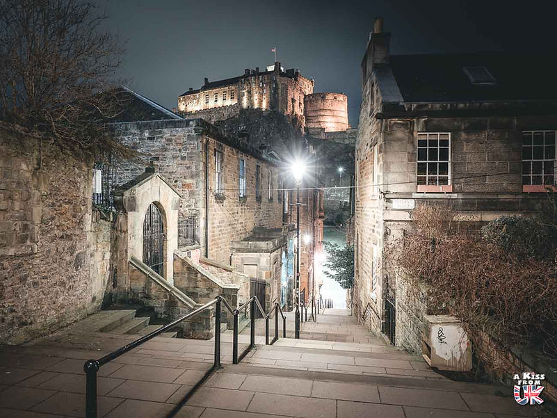 The Vennel, le plus beau point de vue sur le château d'Edimbourg - Visiter Edimbourg : les endroits à voir et les choses à faire | A Kiss From UK