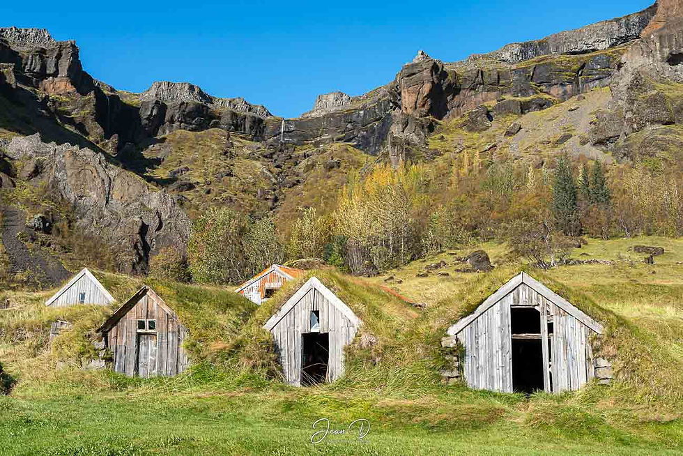 Núpsstaður - Les lieux à voir autour de Höfn, au sud-est de l’Islande - 3 semaines en Islande en septembre : itinéraire, conseils, budget | A Kiss From UK