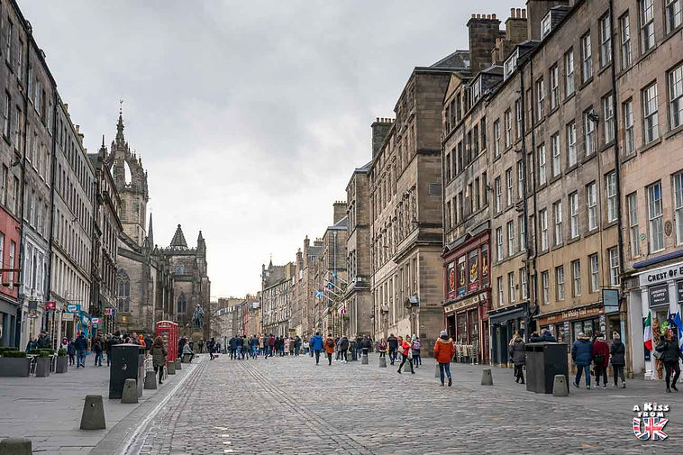 La Royal Mile - Visiter Edimbourg : les endroits à voir et les choses à faire à Edimbourg en Ecosse | A Kiss From UK.