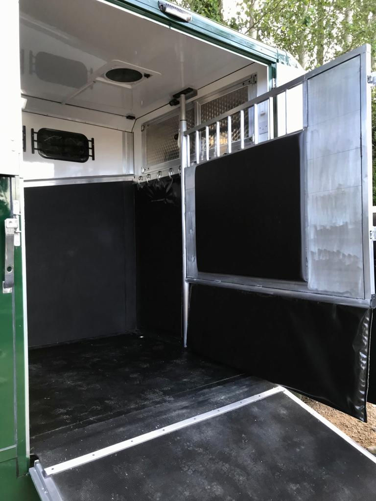 Thumbnail: Long Stall Two Horse Van