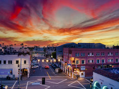 A Day in Venice, California: Sun, Fun, and Flavor by the Sea