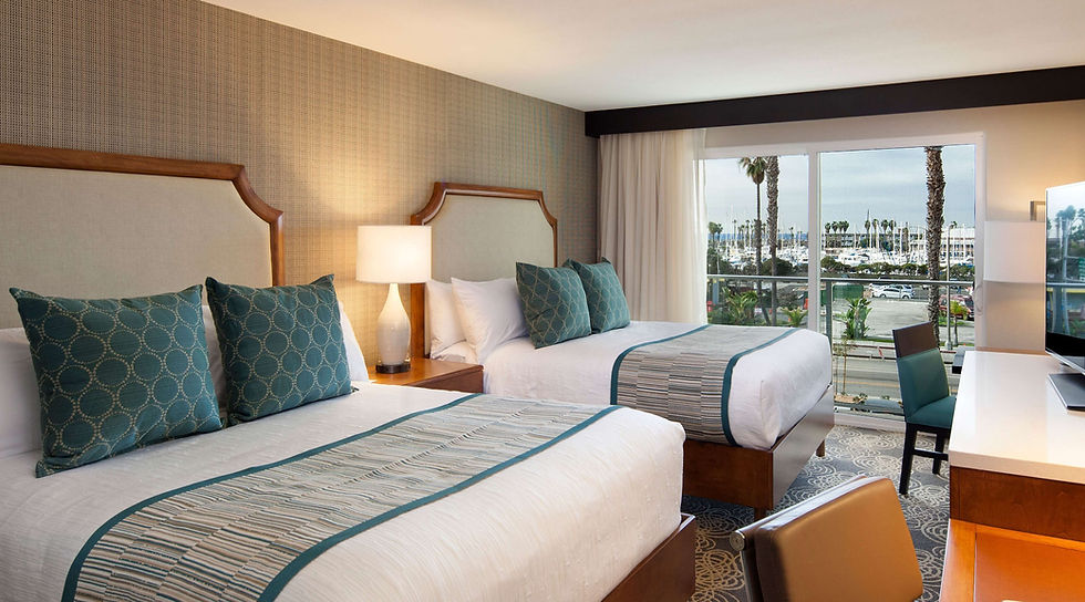 Redondo Beach Hotel, Tapestry Collection by Hilton. Three star hotel close to Seaside Lagoon and 10 min walk to Redondo Beach Pier