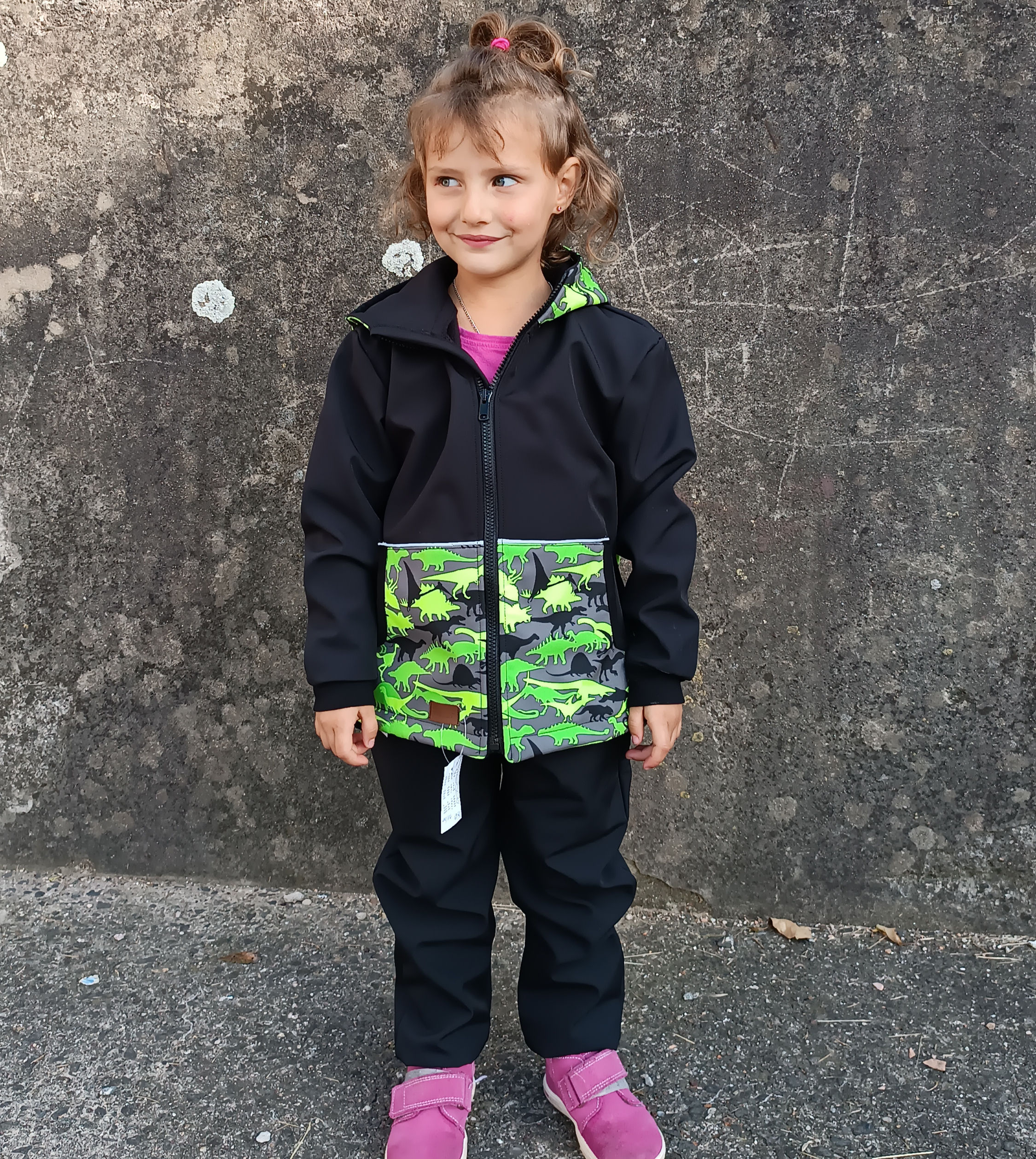 Zimní softshellová bunda -s dinosaury