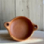 Plat en terre cuite traditionnel marocain vu du dessus