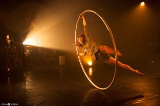 SALTi di SESTA Magdaclan - circo contemporaneo Foto Stefano Scheda.jpeg