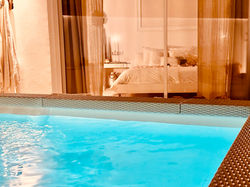 VOTRE SUITE AVEC VUE SUR VOTRE PISCINE EXTERIEURE PRIVEE