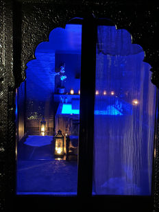 CABANE LUXE ECOLODGE SEJOUR BIEN ETRE YOGA CAMPAGNE AU VERT SUITE SERENITE JACUZZI INTERIEUR PRIVATIF massage kobido maitre shogo SPA PRIVE BAIN NORDI QUE SUEDOIS CABANE EXCEPTION NUIT INSOLITE NATURE DETOX FOLIE SUITE SERENITE PISCINE ET JACUZZI PRIVES WE ROMANTIQUE IDF LA SUITE BARBIZON FONTAINEBLEAU