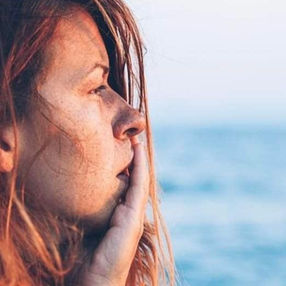 10 วิธีคิดที่จะช่วยให้เรามูฟออนจากความทุกข์ไปได้