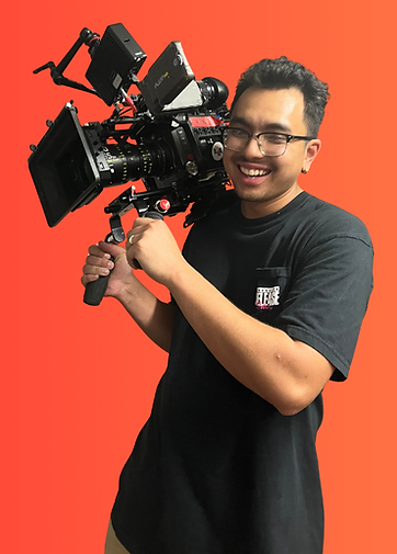 Sergo Media Sergio with a camera.png
