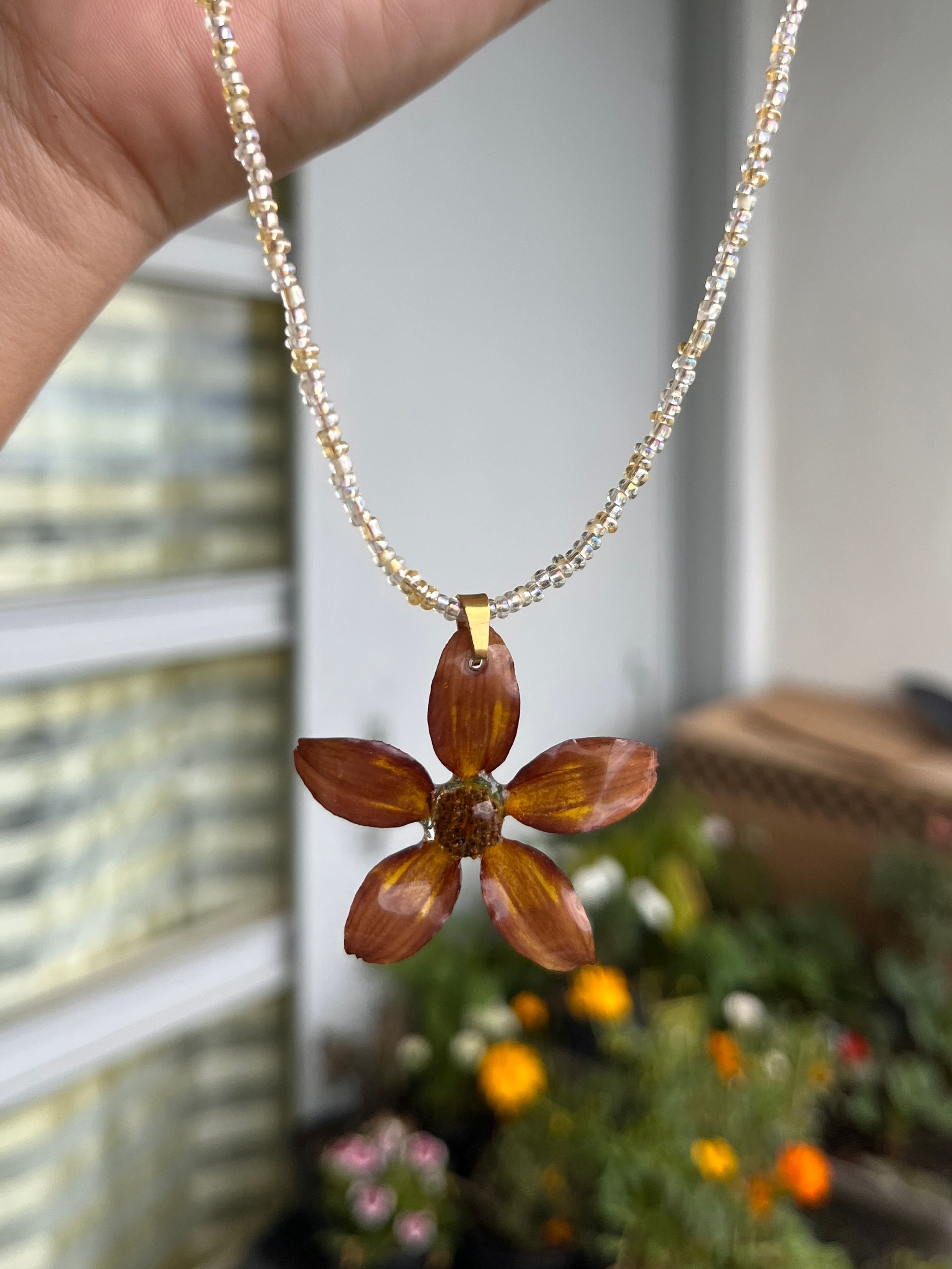 Collier Bidens marron