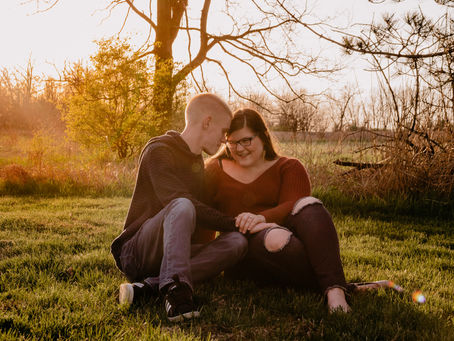 Sean + Caitlyn: Engagement Photos