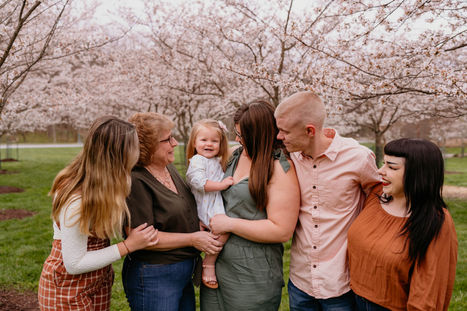 The Reckner Family: Spring Photos