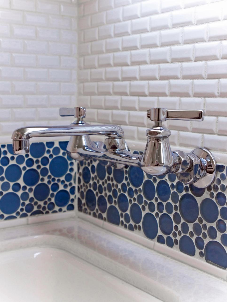 Illustration from Best Mosaic Tile Kitchen Backsplash Ideas