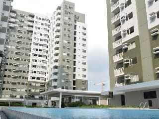 Arca South Tower is a premium Grade A office building in Taguig City, now open for pre-leasing. Strategically located in Arca South, it offers PEZA-accredited office spaces ideal for BPOs, corporate headquarters, and IT-BPM firms seeking prime commercial space in Metro Manila’s next business district.