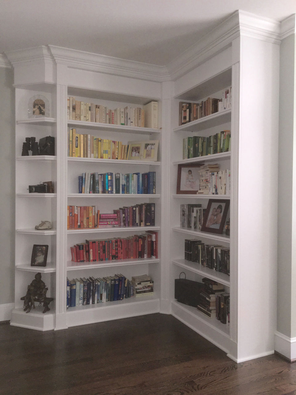 Floor to Ceiling Classic Library with Angled Shelving, space solutions design interior